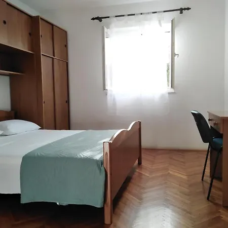 Apartman Jakov Apartment